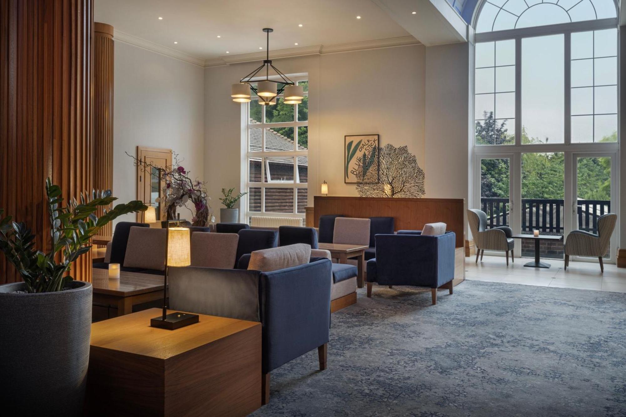 Delta Hotels By Marriott Tudor Park Country Club Maidstone Exterior photo